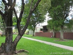8301 SW 142nd Ave-Unit -201 in Miami, FL - Building Photo - Building Photo