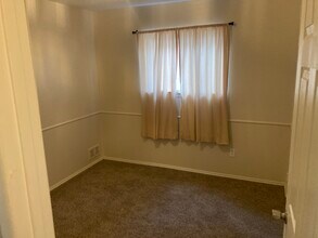 1872 Keppen Blvd in Lincoln Park, MI - Building Photo - Building Photo
