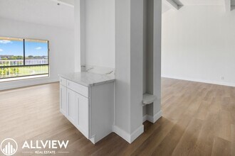 29 Sky Sail Dr in Newport Beach, CA - Building Photo - Building Photo