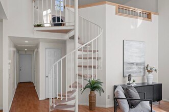 8 St Christophers Ln in Coronado, CA - Building Photo - Building Photo