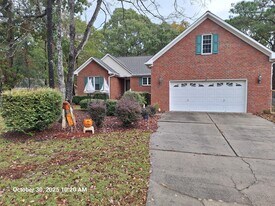 6313 Cardinal Dr in New Bern, NC - Building Photo