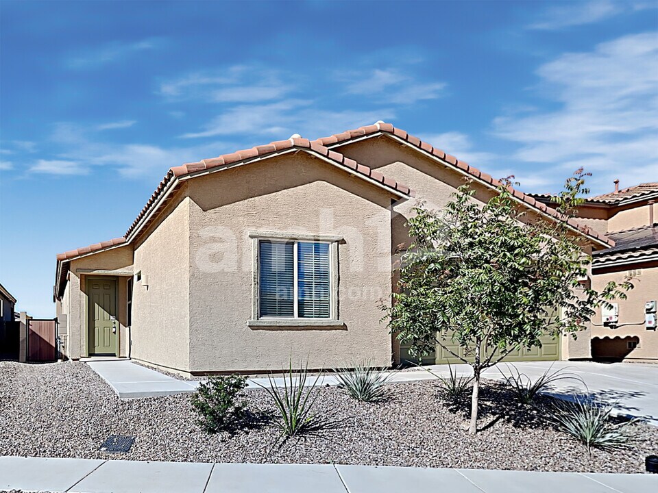 6872 Corte Casa Elegante in Tucson, AZ - Building Photo