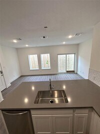 835 Paul Quinn St photo'