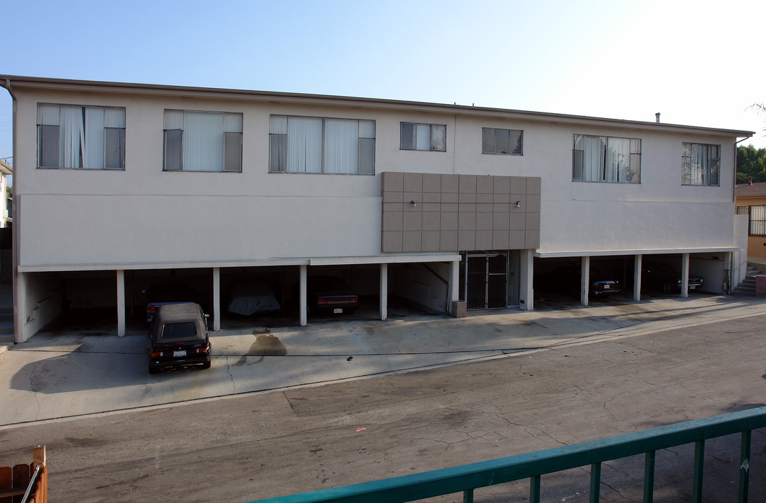 809 Flora Dr in Inglewood, CA - Building Photo