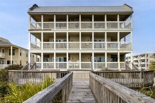 1 Center St, Unit 2 in Tybee Island, GA - Building Photo