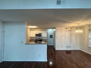 1112 Sandy Ln Dr in Alpharetta, GA - Building Photo - Building Photo