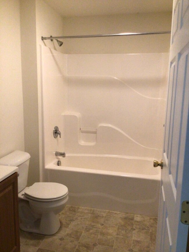 1411 Doron Dr in Chambersburg, PA - Building Photo - Building Photo