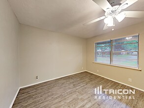 3221 Edgebrook Dr in Mesquite, TX - Building Photo - Building Photo