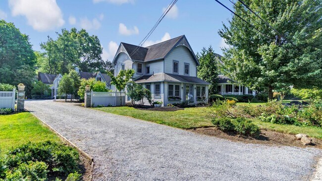 168 Highland Ave in Northport, NY - Building Photo - Building Photo