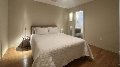 90 N Washington St, Unit 2 in Boston, MA - Building Photo - Building Photo