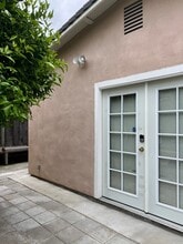 1554 Ellis Ave, Unit C in Milpitas, CA - Foto de edificio - Building Photo