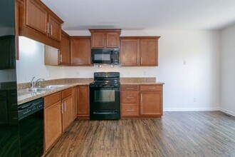 1722-B Thistlewood in Clarksville, TN - Building Photo - Building Photo