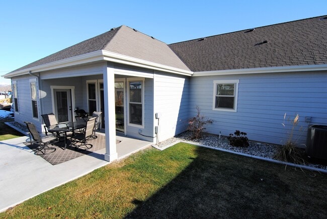 1712-1714 Danny Boy Ln in Wenatchee, WA - Building Photo - Building Photo