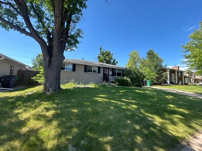 3850 W Radcliff Ave in Denver, CO - Building Photo - Building Photo