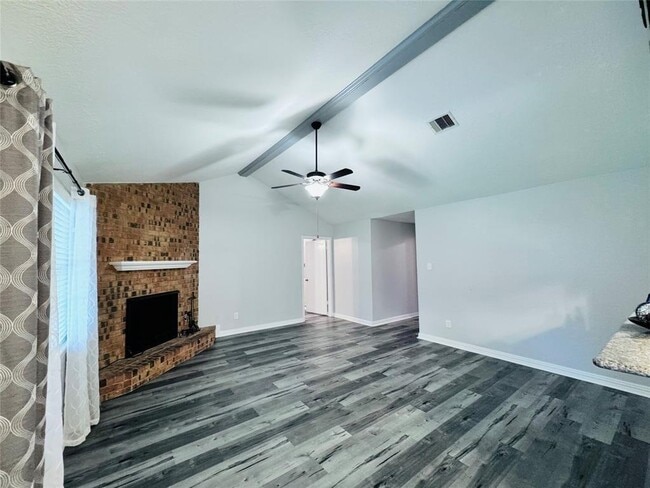 3934 Thistlewood Dr in Pasadena, TX - Building Photo - Building Photo