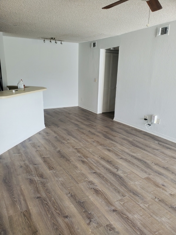4630 Commander Dr in Orlando, FL - Building Photo - Building Photo