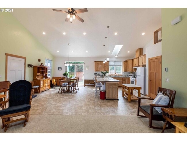 property at 547 Avocet Ave