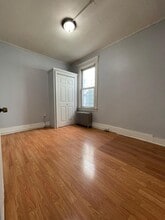 130 Wade St, Unit 3 in Jersey City, NJ - Building Photo - Building Photo