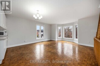 211 Dovercourt Rd in Toronto, ON - Building Photo - Building Photo