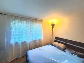 36 Landin St in Woodbridge, CT - Foto de edificio - Building Photo