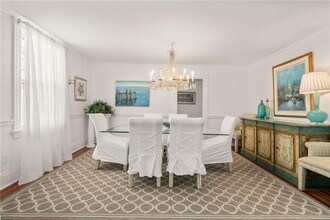 34 Bull St in Newport, RI - Building Photo - Building Photo