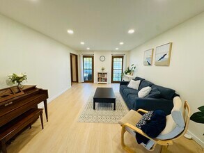 817 Huntleigh Dr in Naperville, IL - Building Photo - Building Photo