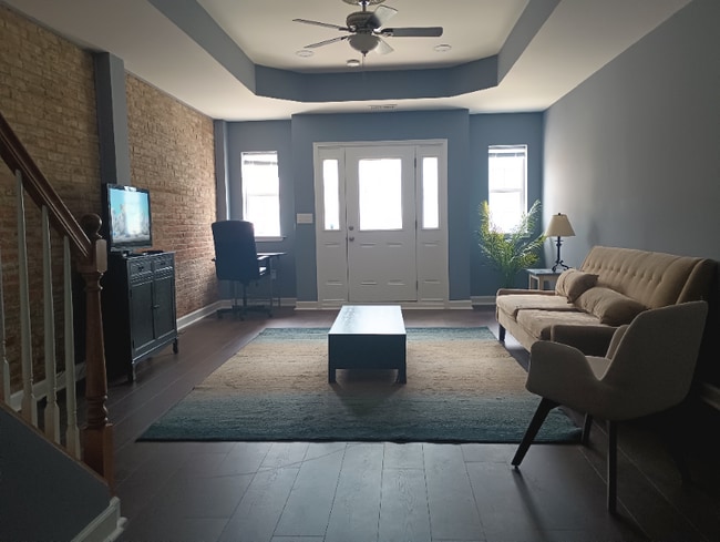 property at 921 Washington Blvd