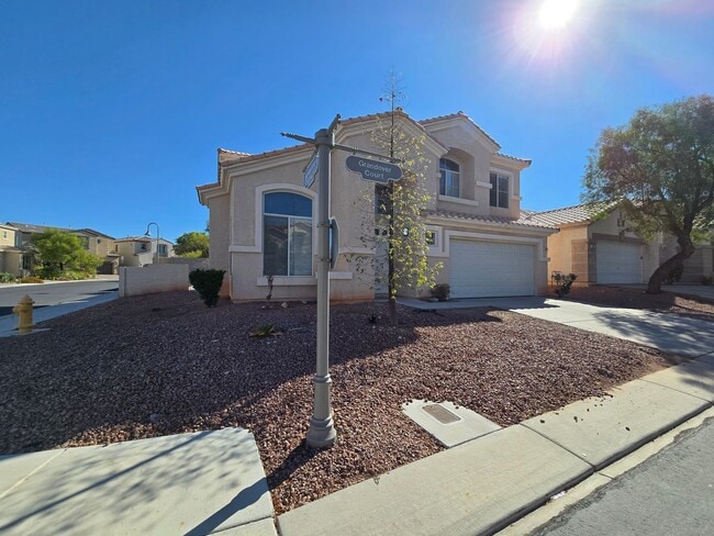 381 Grandover Ct in Las Vegas, NV - Building Photo - Building Photo