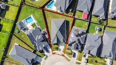 28646 Monarch Cliffs Dr in Fulshear, TX - Building Photo - Building Photo