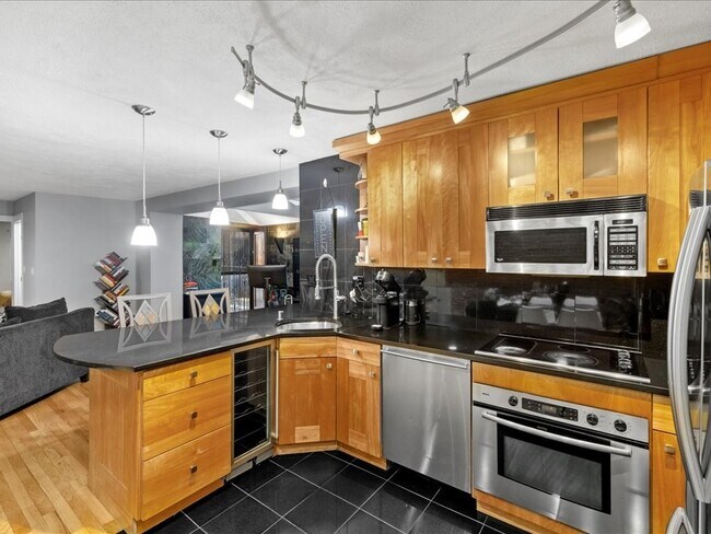 407 Marlborough St in Boston, MA - Building Photo - Building Photo