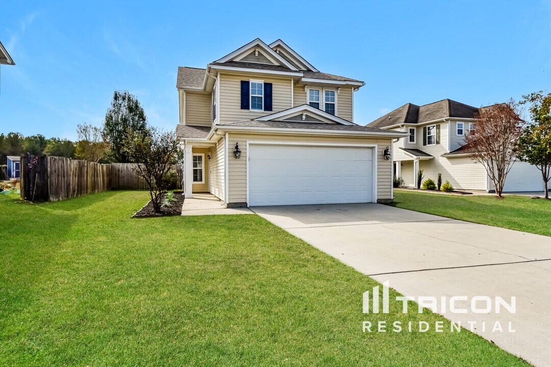 379 Charter Oak Ct in Lexington, SC - Building Photo