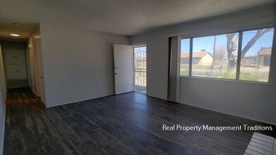 40627 166th St E in Lancaster, CA - Building Photo - Building Photo