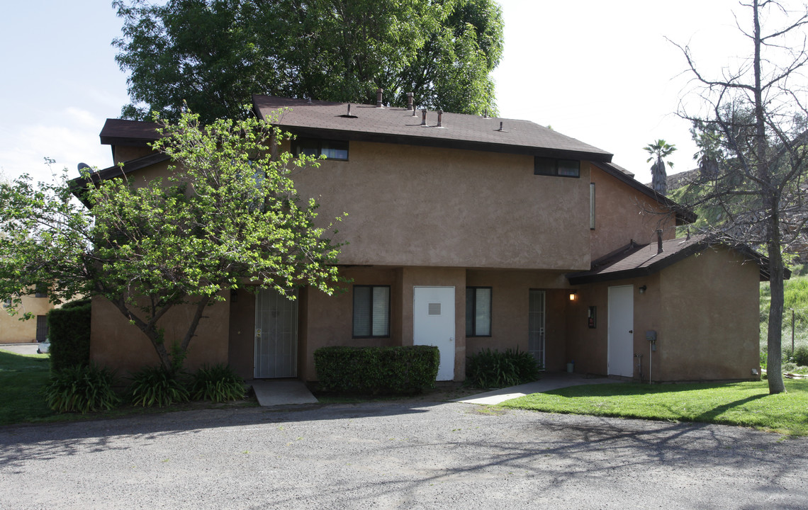 5180 Boxwood Pl in Riverside, CA - Building Photo