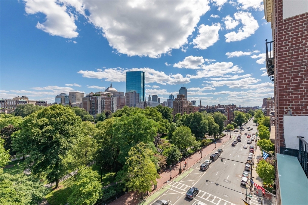80 Beacon St, Unit 7 in Boston, MA - Foto de edificio