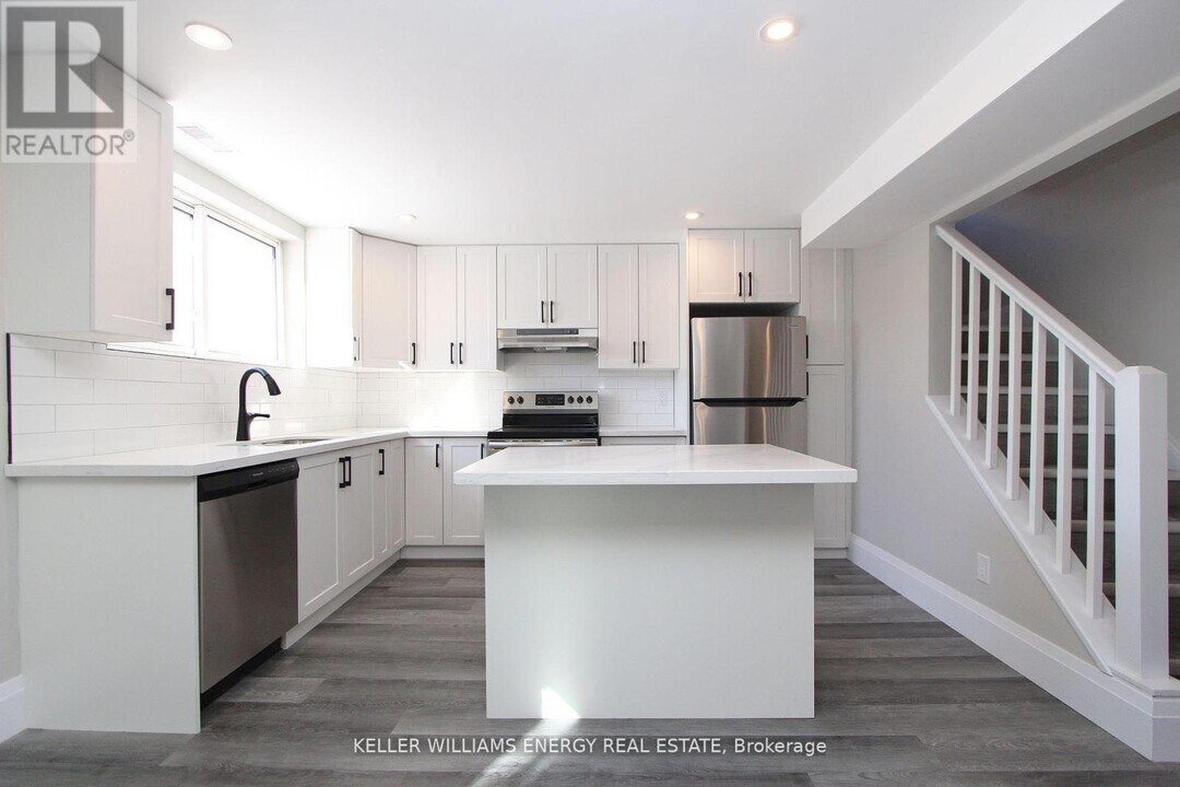 634 Wilson Rd N in Oshawa, ON - Building Photo