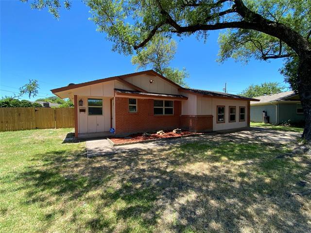 property at 2813 Arcady Dr
