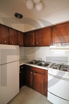 524 W Oakdale Ave, Unit 405 Apartamentos