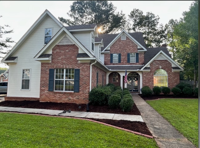 property at 121 Hunnington Dr