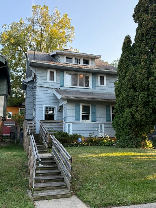 405 Islington St in Toledo, OH - Building Photo