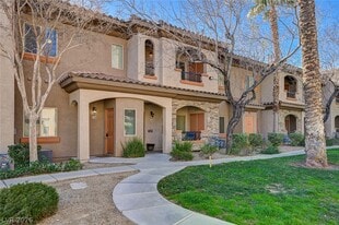 7701 W Robindale Rd in Las Vegas, NV - Building Photo