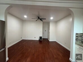 289A Cooper St in Brooklyn, NY - Building Photo - Building Photo