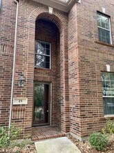 23 Avenswood Pl in Spring, TX - Foto de edificio - Building Photo