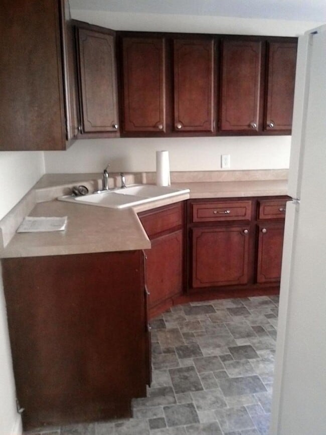 5201 11th Ave in Moline, IL - Building Photo - Building Photo