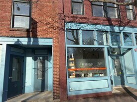 125 W Market St in Corning, NY - Building Photo