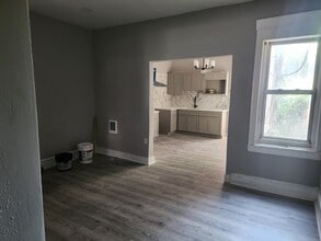 3333 N Bouvier St in Philadelphia, PA - Building Photo - Building Photo