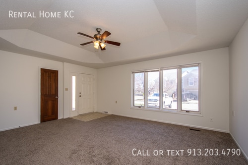 5908 Brittany St in Shawnee, KS - Building Photo - Building Photo