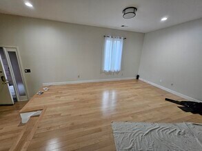 187 Sandcastle Key in Secaucus, NJ - Building Photo - Building Photo