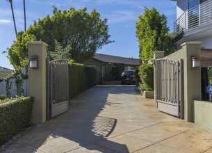 2255 Westridge Rd in Los Angeles, CA - Building Photo - Building Photo