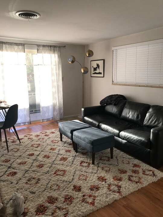 1821 Eaton St in Lakewood, CO - Building Photo