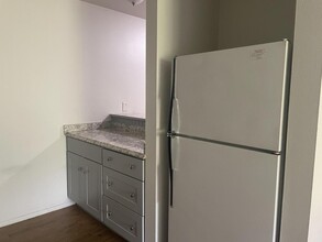 3811 S 35th St in Greenfield, WI - Building Photo - Building Photo